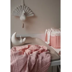 GOTS Pointelle Baby Stickad Pläd Sorbet><noscript><img width=