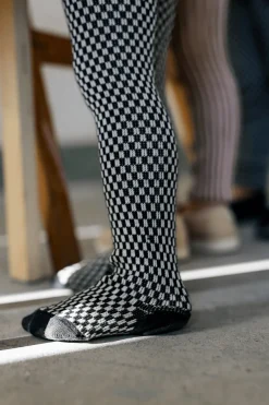 GOTS Strumpbyxor Black X White Checked><noscript><img width=