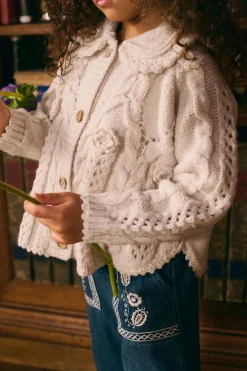 Khellana Stickad Cape Almond><noscript><img width=