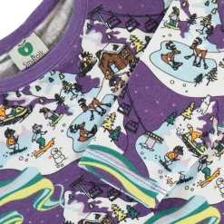 Långärmad T-shirt i Loganberry med vinterlandskap><noscript><img width=