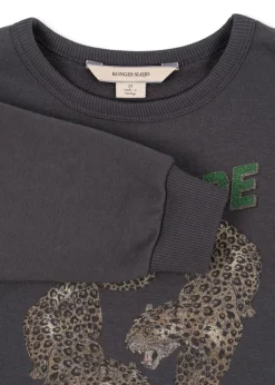 Lou Sweatshirt Magnet><noscript><img width=