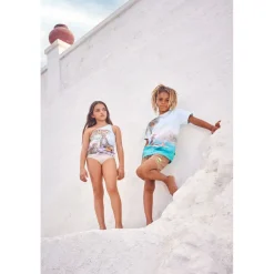 Nai Swimsuit På Stranden><noscript><img width=