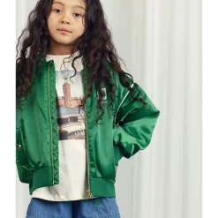 Note Chenille Baseballjacka I Satin Green><noscript><img width=