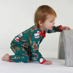 Onesie i Petroleum Green med juldekorationer><noscript><img width=