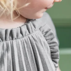 Plisserad Klänning Grå><noscript><img width=