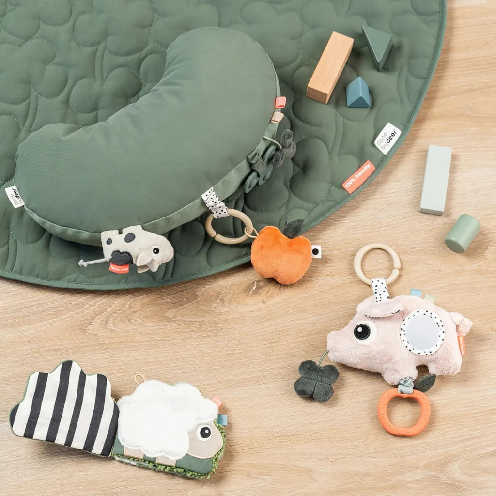 Tiny Farm Aktivitetskudde Green>Done by Deer Sale