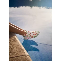 Zimba Slip-On Sandals Strawberry Field><noscript><img width=